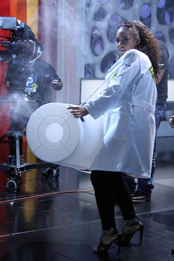 Alicia Keys appearing on the Spanish tv show El Hormiguero on January 19, 2010 