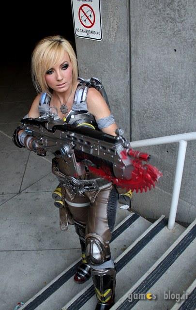 Jessica Nigri as Anya Stroud 