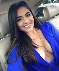 Gabriela Bandy taking a selfie