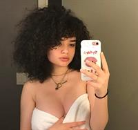 Diana Veras taking a selfie