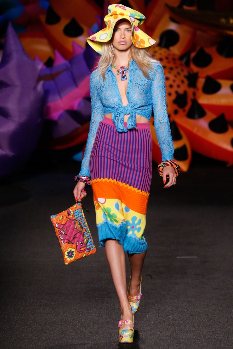 Hailey Clauson Sports Illustrated 2015 in body paint