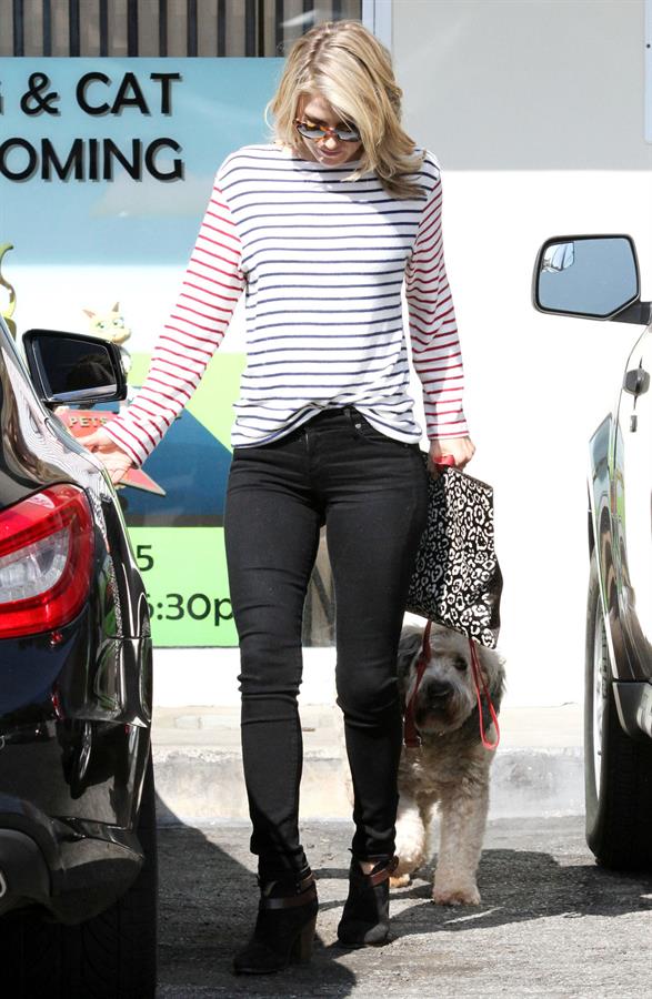 Ali Larter at the dog groomers in Los Angeles 10/22/13  