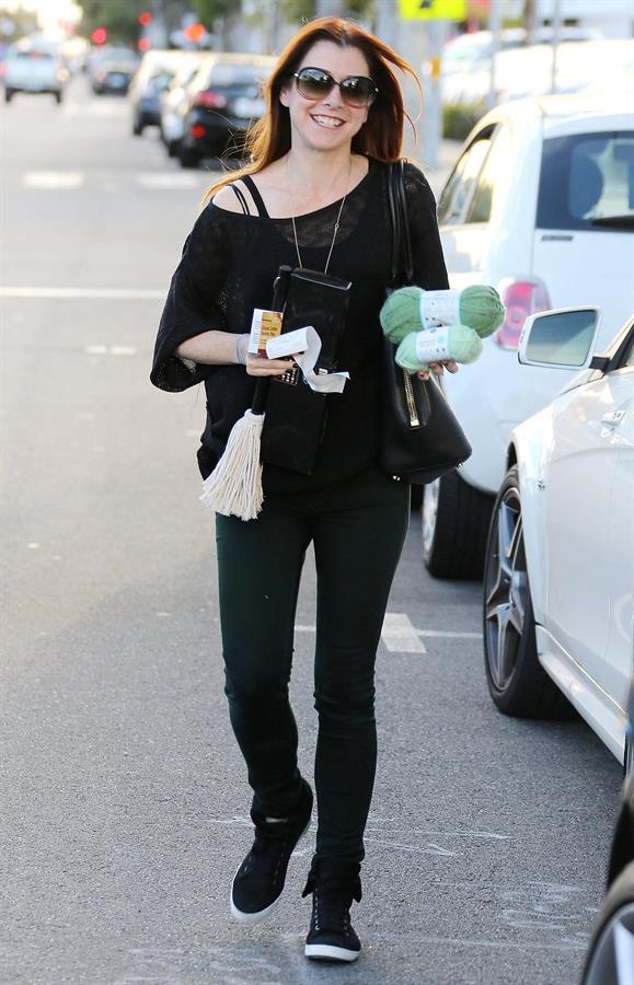 Alyson Hannigan Goes shopping in Santa Monica (November 7, 2013) 