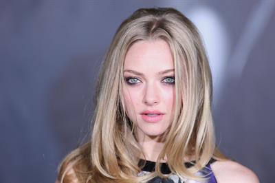 Amanda Seyfried In Time premiere in Los Angeles on October 20, 2011 