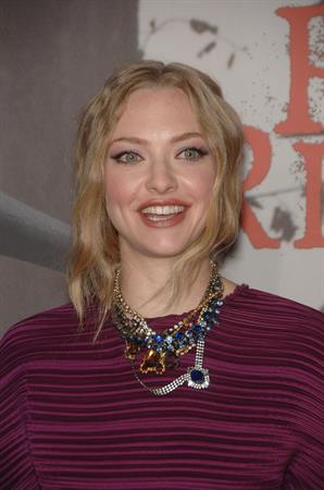 Amanda Seyfried Los Angeles premiere of Red Riding Hood at Graumans Chinese Theatre on March 7, 2011