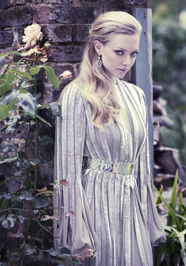 Amanda Seyfried - By Simon Emmet For Vanity Fair December 2012