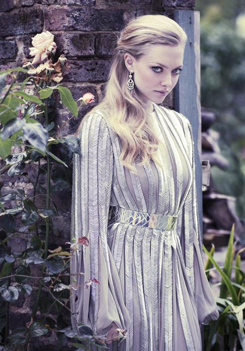 Amanda Seyfried - By Simon Emmet For Vanity Fair December 2012