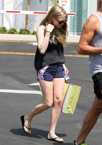 Amanda Seyfried Shopping In Los Angeles June 5, 2012