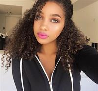 Corie Rayvon taking a selfie