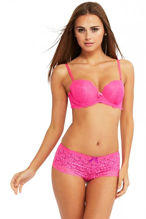 Xenia Deli in lingerie