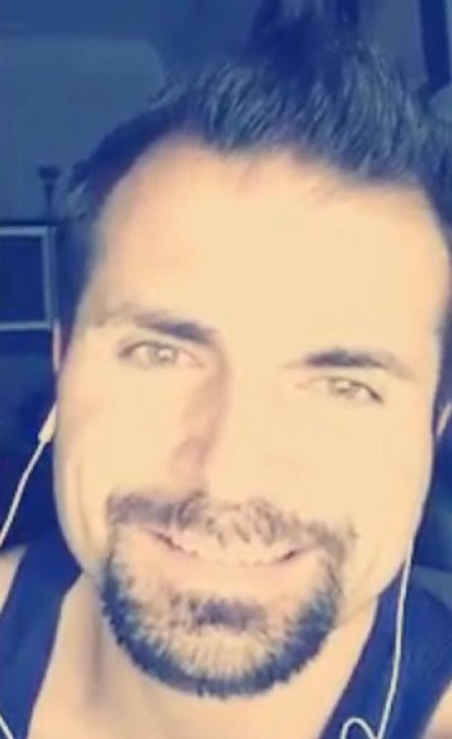 Miguel Rodrigues taking a selfie