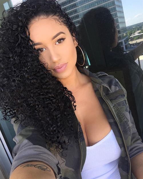 Maria Bella taking a selfie