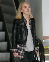 AnnaSophia Robb – at LAX Airport 1/12/13  