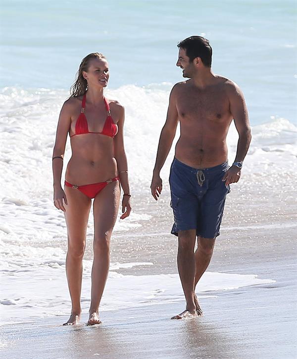 Anne Vyalitsyna bikini candids in Miami 11/22/12 