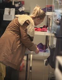 AnnaSophia Robb out shopping in New York City 12/21/12 