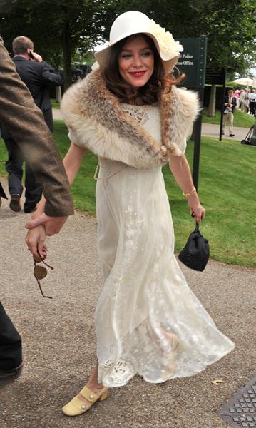 Anna Friel - Glorious Goodwood' Races - August 2, 2012