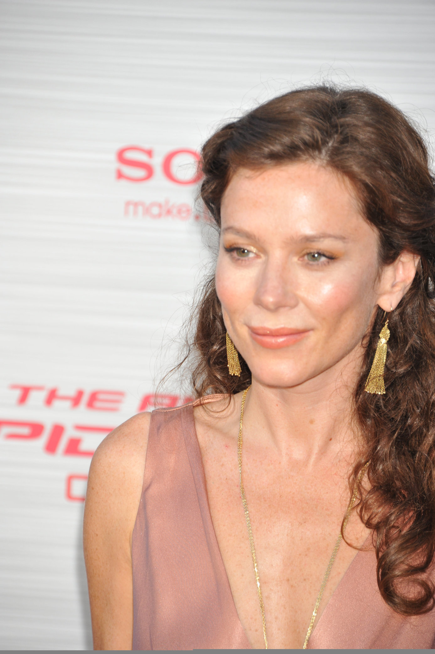 Anna Friel - The Amazing Spider-Man premiere in Los Angeles, June 28, 2012