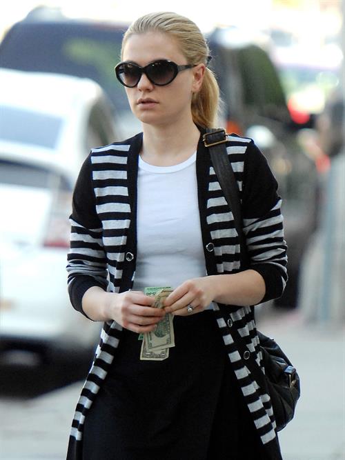 Anna Paquin at John Frieda Salon in Los Angeles on January 18, 2012