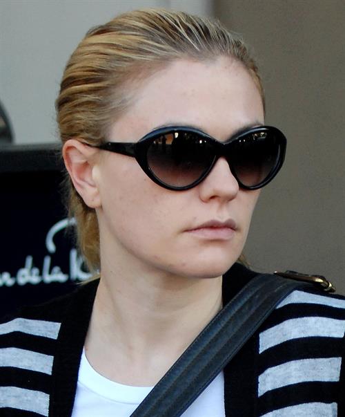 Anna Paquin at John Frieda Salon in Los Angeles on January 18, 2012
