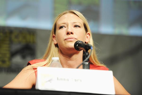 Anna Torv -  Fringe  press room at Comic-Con 2012 in San Diego (July 15, 2012)