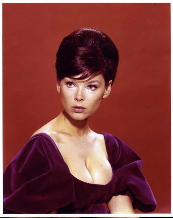 Yvonne Craig