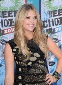 Ashley Benson attends the 2010 Teen Choice Awards at Gibson Amphitheatre on August 8 