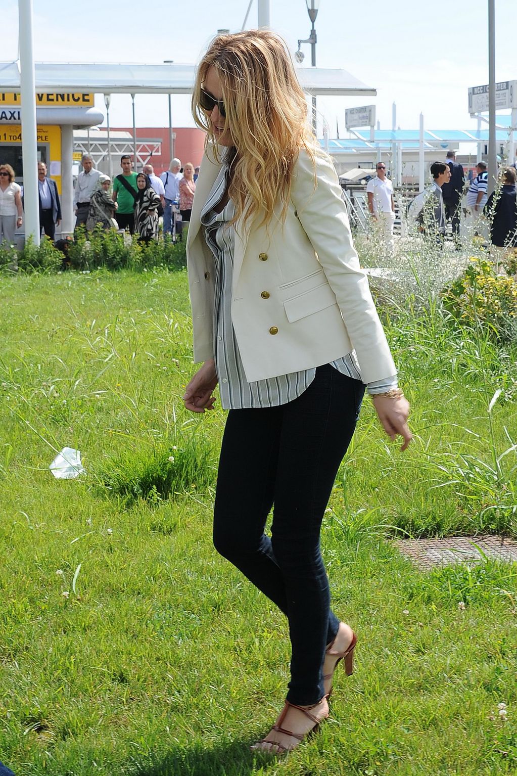 Blake Lively - Venice International Airport - September 2,2012