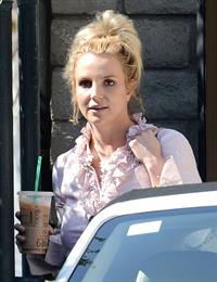 Britney Spears leaving dance studio in Sherman Oaks, on October 24, 2013