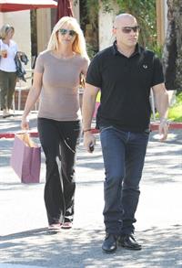 Britney Spears out shopping in Calabasas 10/23/12 