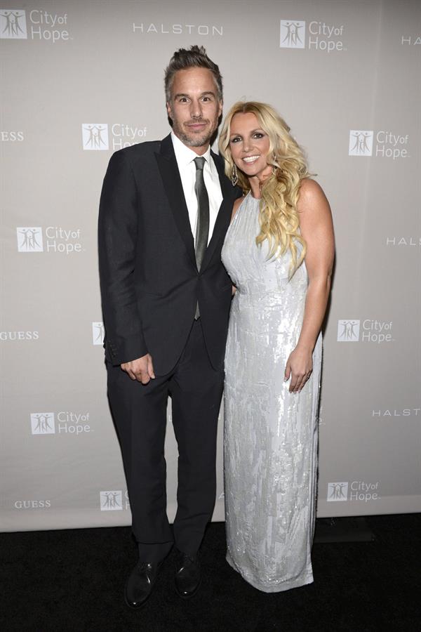 Britney Spears City of Hope Honor CEO Ben Malka with Spirit of Life Awards LA on October 10, 2012