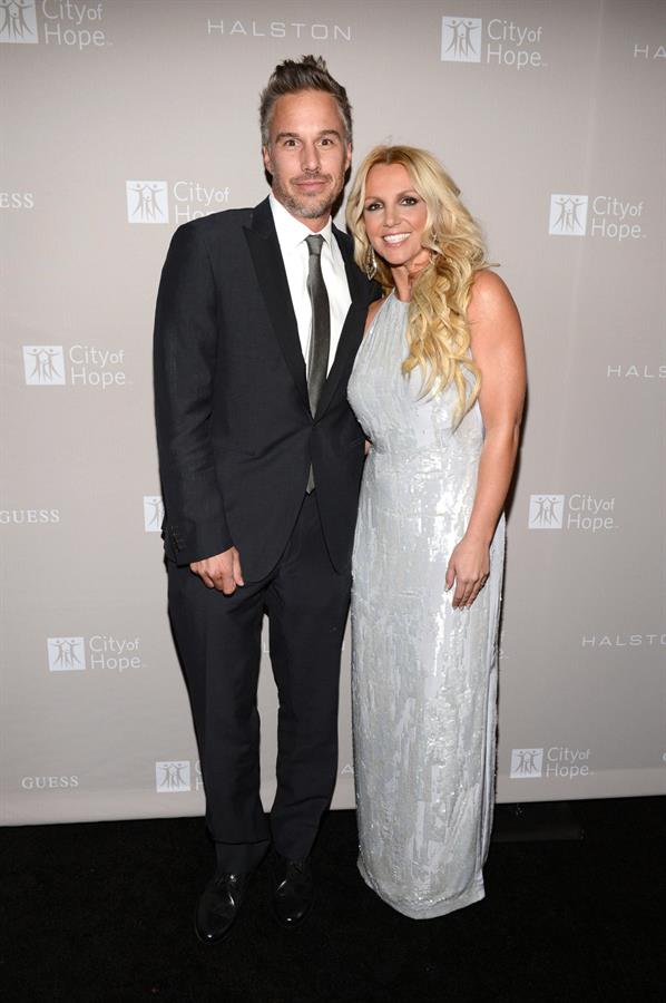 Britney Spears City of Hope Honor CEO Ben Malka with Spirit of Life Awards LA on October 10, 2012