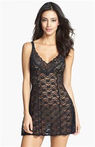 Mayra Suárez in lingerie