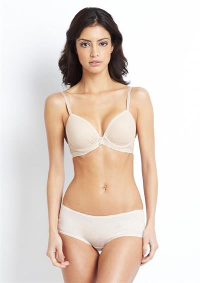 Mayra Suárez in lingerie