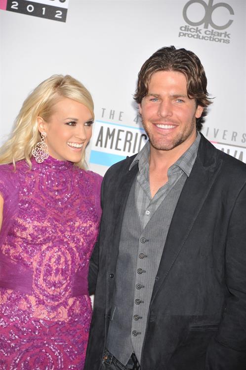 Carrie Underwood American Music Awards (November 18, 2012) 