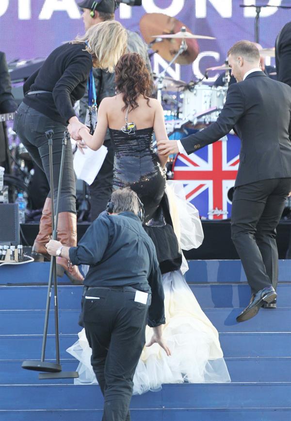 Cheryl Tweedy Cole - Performing at Queen Diamond Jubilee Concert in London, June 4, 2012