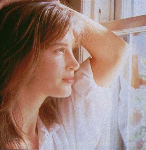 Amanda Pays