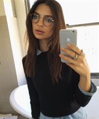Emily Ratajkowski taking a selfie