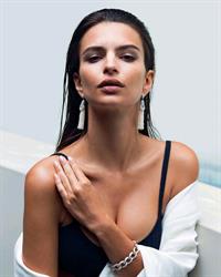 Emily Ratajkowski