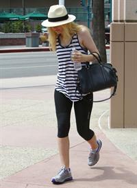 Dakota Fanning - 2012-08-17 - Leaving a dance class in Studio City