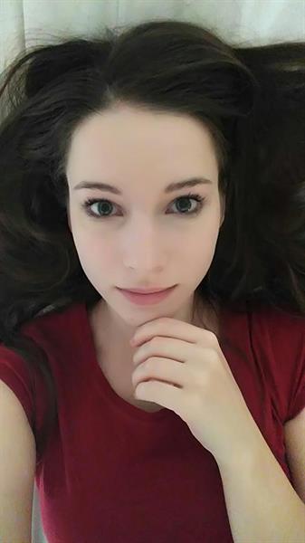 Enji Night taking a selfie