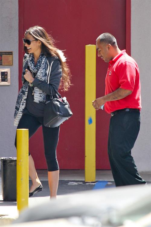 Demi Moore Leaving her pilates class after a workout in Hollywood (May 15, 2013) 