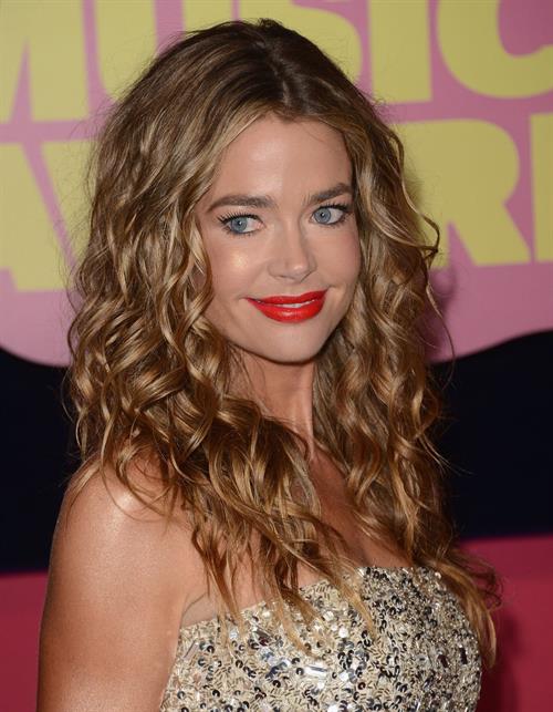 Denise Richards - 2012 CMT Music Awards in Nashville (June 6, 2012) 
