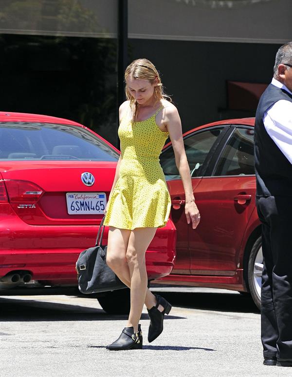 Diane Kruger Arrives at the Oaks Gourmet in Los Feliz on June 19, 2013