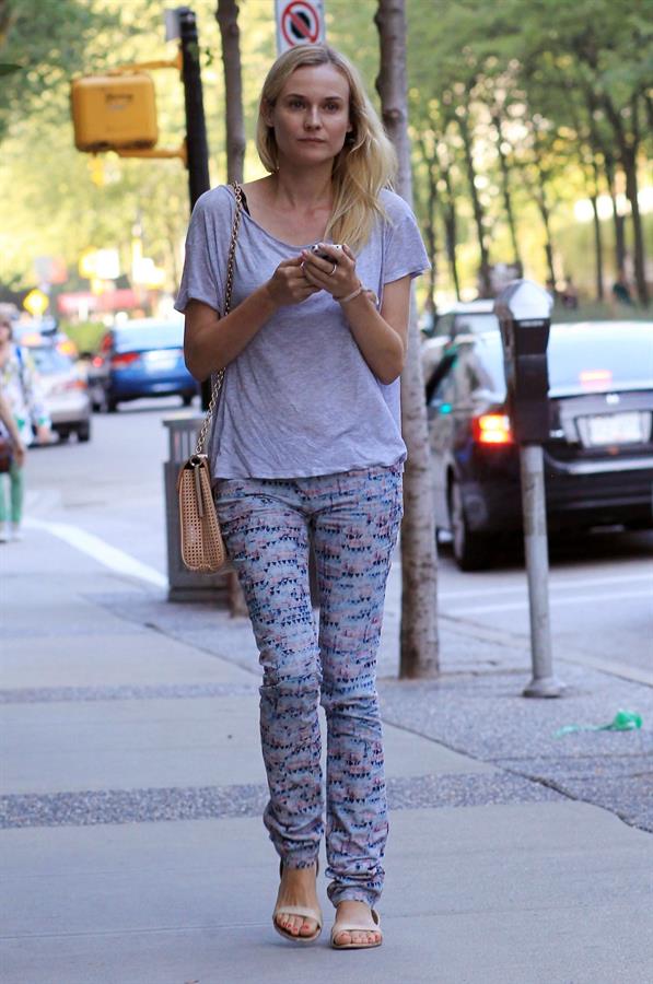 Diane Kruger - Taking in the new movie 'The Campaign' in downtown Vancouver on August 14, 2012