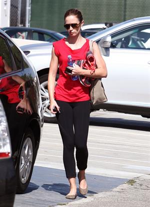 Emily Blunt - Leaving a gym in Los Angeles - August 10, 2012