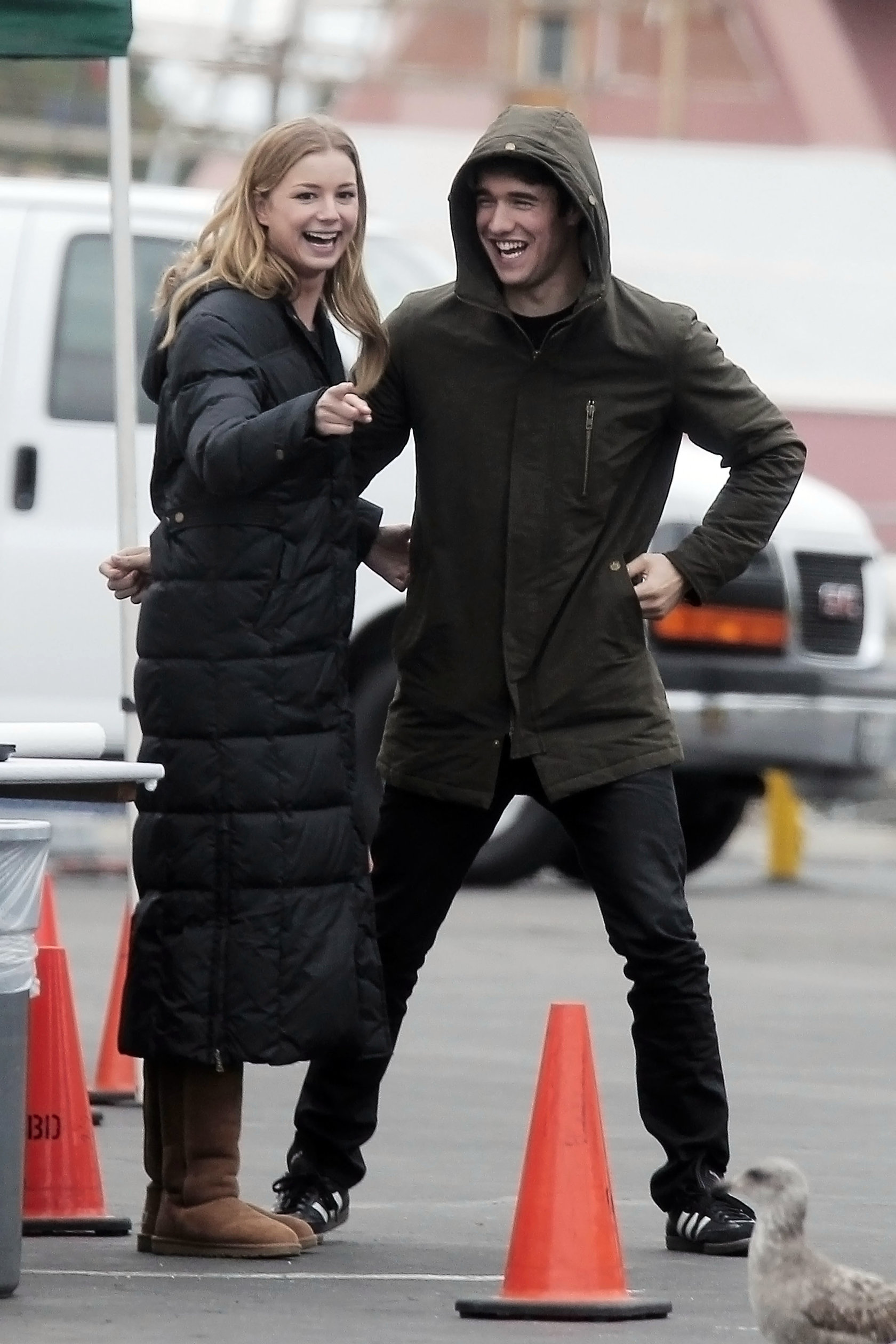 Emily VanCamp - On the Set of Revenge in Los Angeles (07.02.2013) 