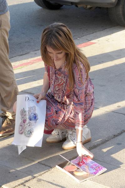 Emma Roberts - Steps out with boyfriend Evan Peters at Third Street in Los Angeles (28.05.2013) 