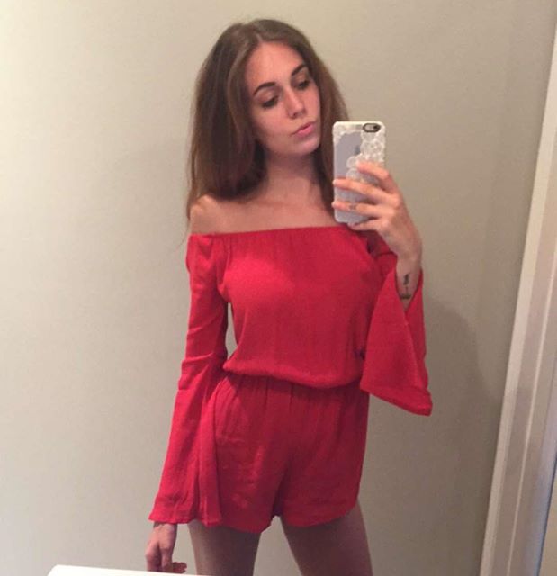 Talisa Loup taking a selfie