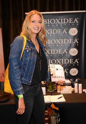 Estella Warren Kari Feinstein Style Lounge - Pre-Golden Globes 2013 - Day 1 (Jan 10, 2013) 