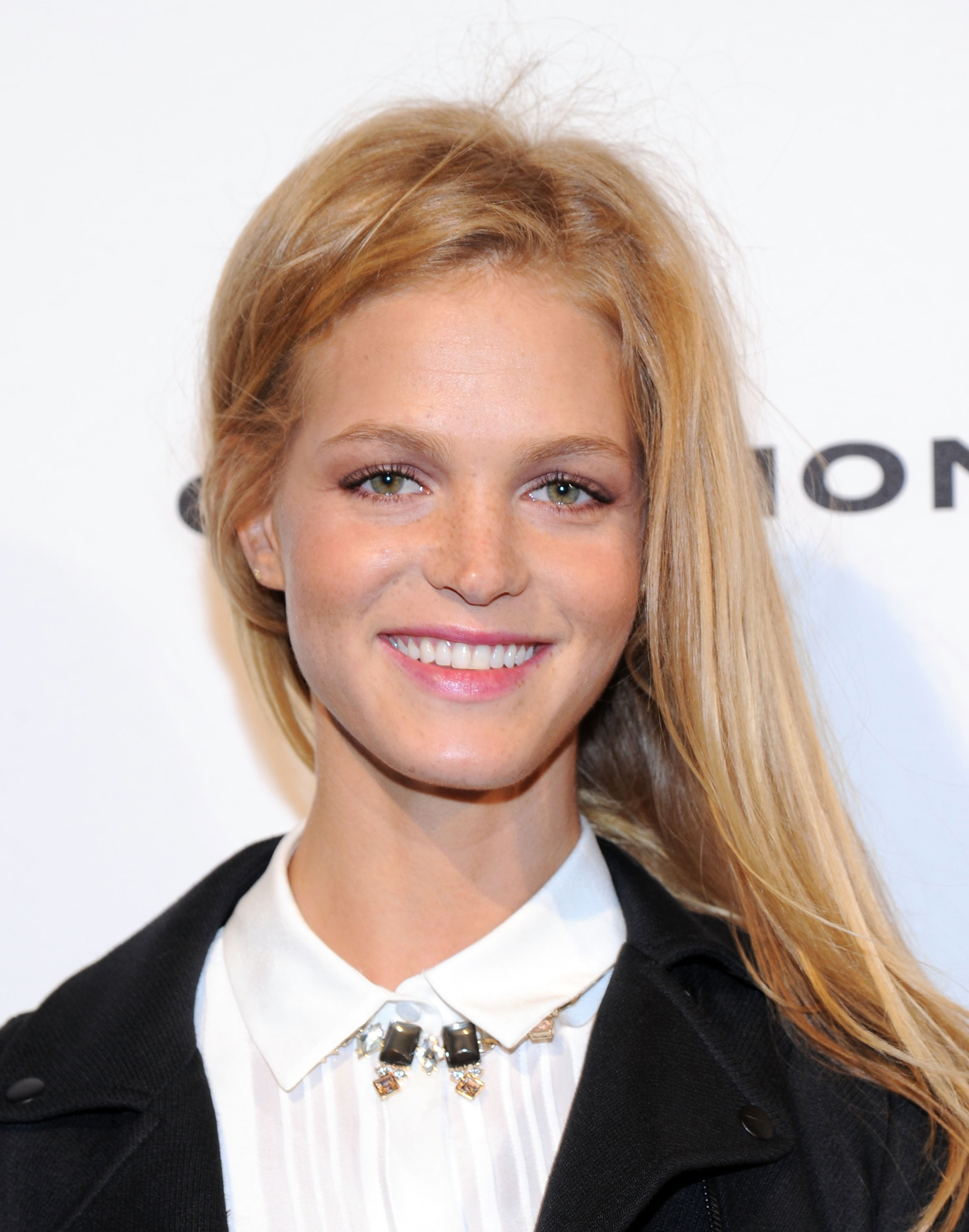 Erin Heatherton Pictures Erin Heatherton Club Monaco's Fifth Avenue Flagship Opening in New York - November 7, 2013